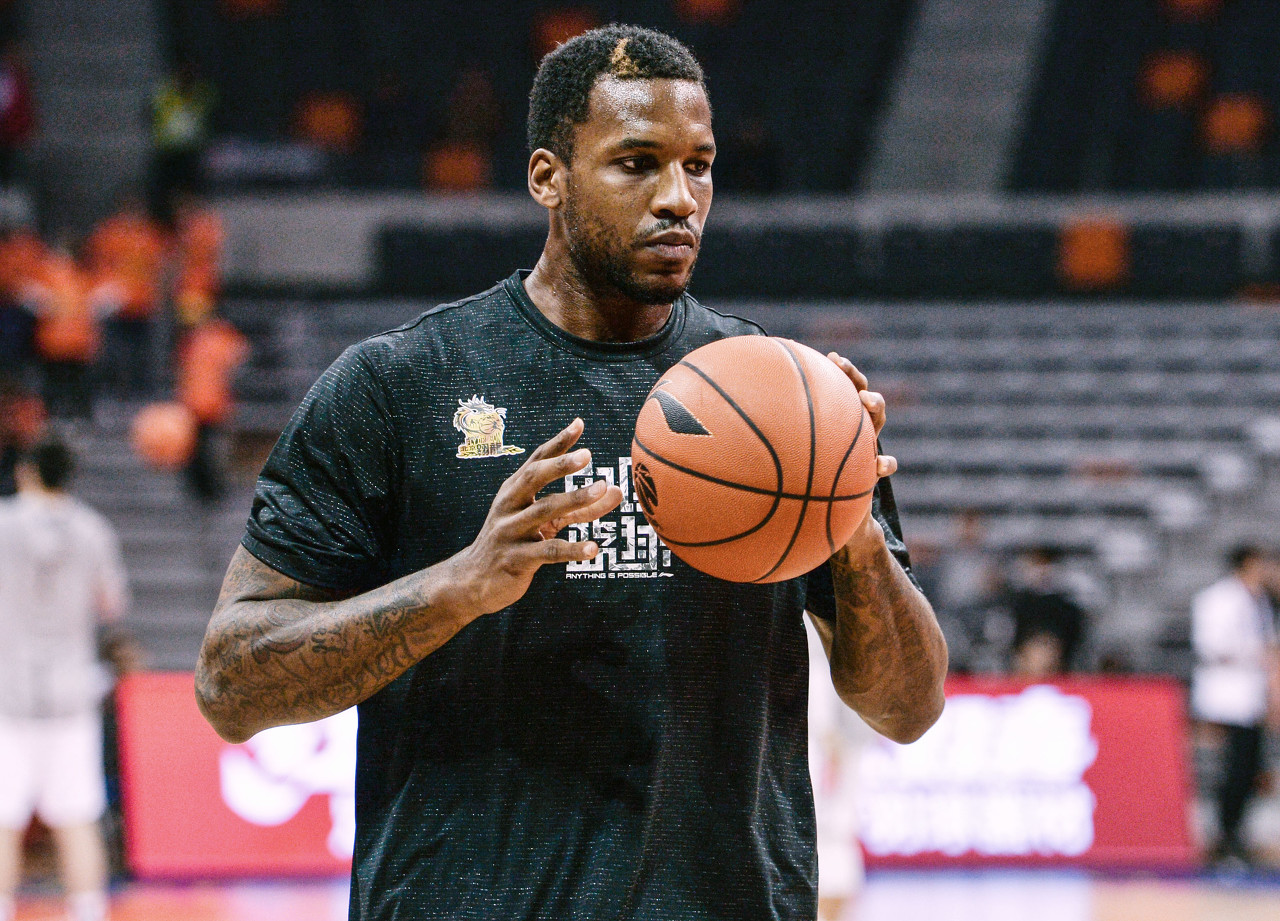 也足以稳住 也足以稳住